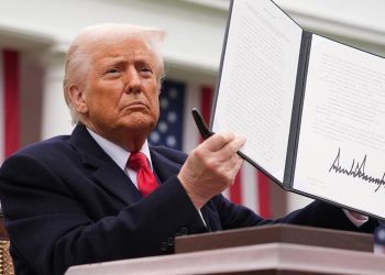 Trump White House celebrates strong U.S. job growth in first quarter: 'smashing expectations'