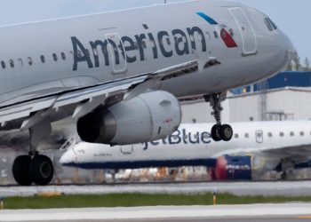 American Airlines sues JetBlue after partnership talks collapse