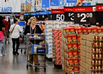 US consumer confidence rebounds in May after 5-month slide