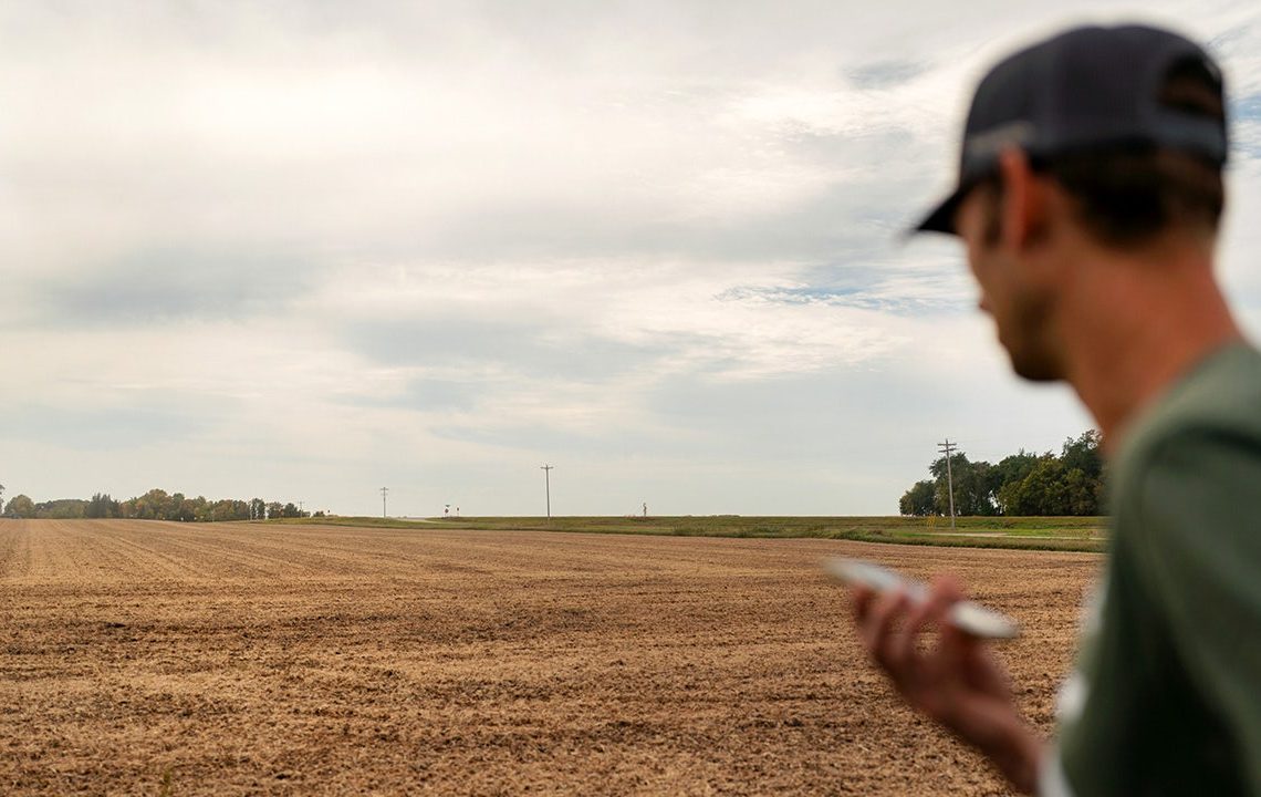 American soybean farmers face financial crisis as China trade dispute threatens livelihoods