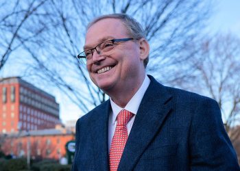 Wealthy Americans 'ringing our phones off the hook' to help with Trump accounts, Hassett says