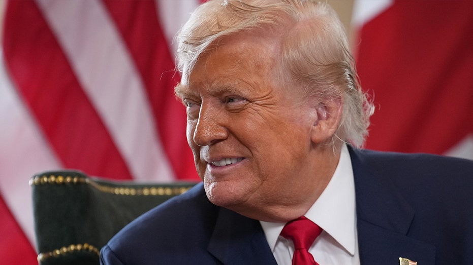 donald trump smirking