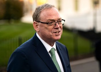 Kevin Hassett floats 'Trump card' proposal after pushback on credit card interest rate cap