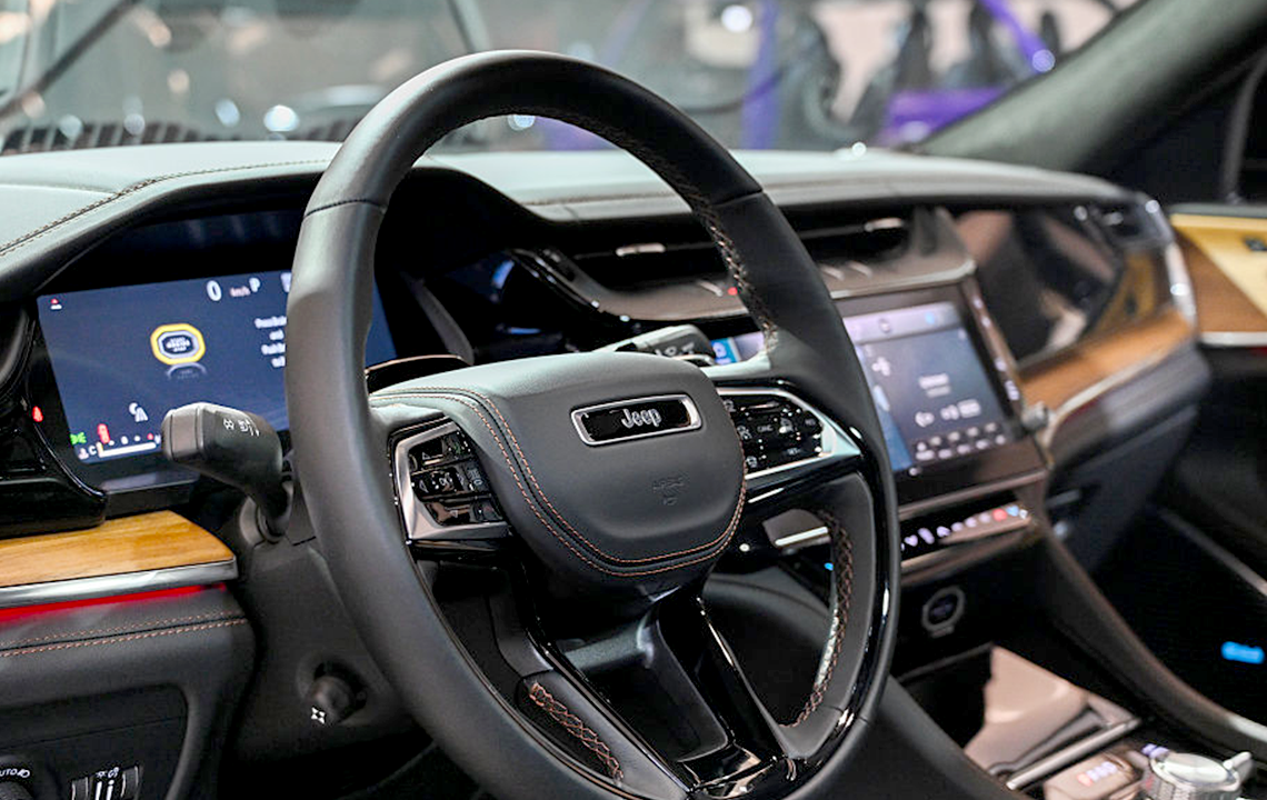 Chrysler recalls more than 450,000 vehicles over brake light failure