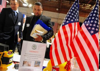 More American workers are struggling than thriving for first time: poll