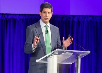 How does Fed chair nominee Kevin Warsh view the central bank's inflation goal?